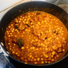 A picture of Switch Up Beef Curry and Chickpeas “réchauffer”.