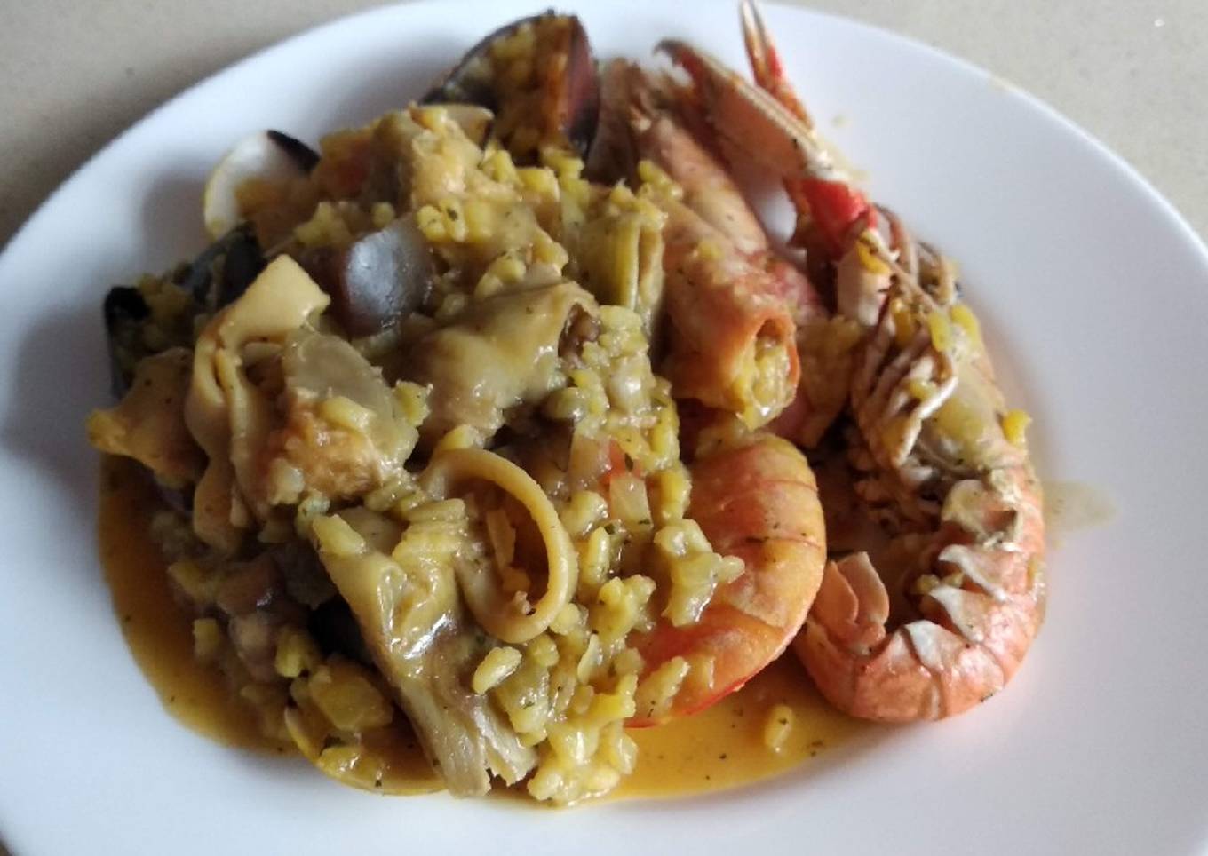 Paella de arroz con berenjena