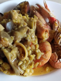 Una foto de Paella de arroz con berenjena