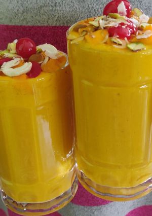 A picture of Mango Lassi.