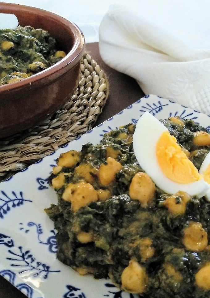 Una foto de Garbanzos con espinacas