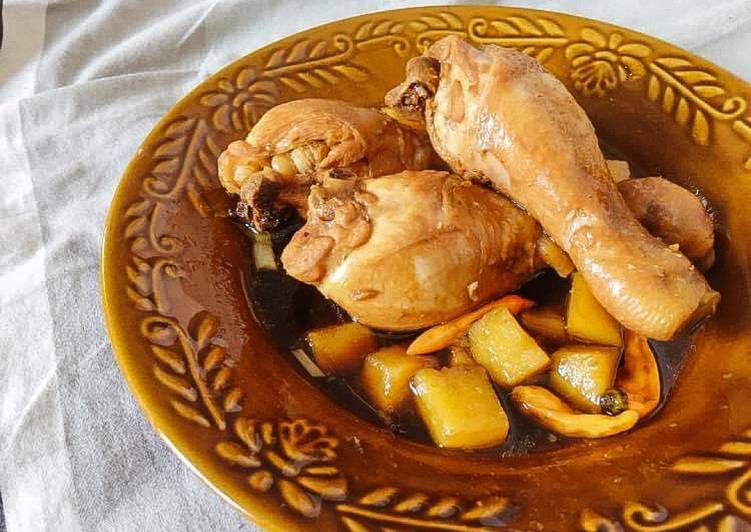 Bagaimana Membuat Semur Ayam, Bisa Manjain Lidah
