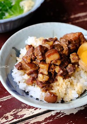 五香手切滷肉飯 的食譜成品照片