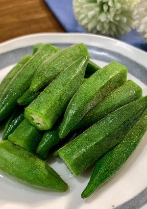 夏季清爽涼拌秋葵 的食譜成品照片
