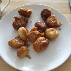 A picture of Fried banana for breakfast..simply yummyyy😋.