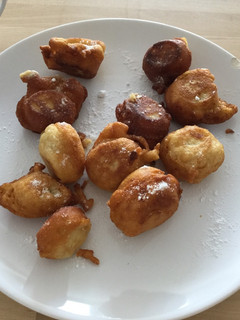 A picture of Fried banana for breakfast..simply yummyyy😋.