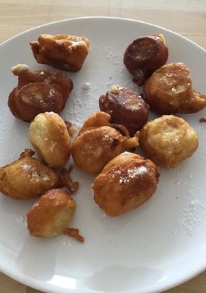 A picture of Fried banana for breakfast..simply yummyyy😋.