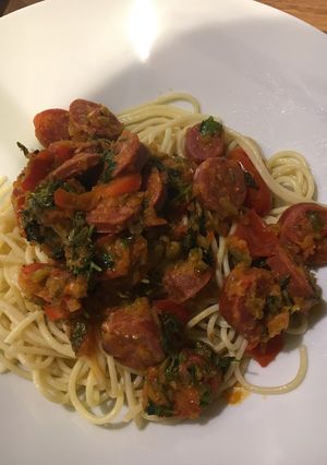 A picture of Spaghetti and chorizo.