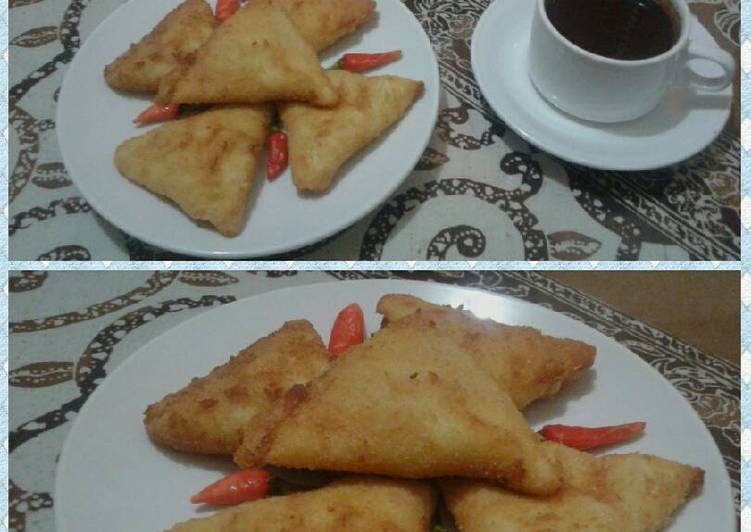 Risol Ragout Ayam & Keju Mozarella