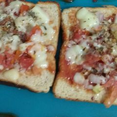 Bread pizza A picture of Bread pizza.