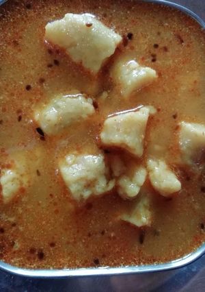 A picture of Rajasthani gatta curry.