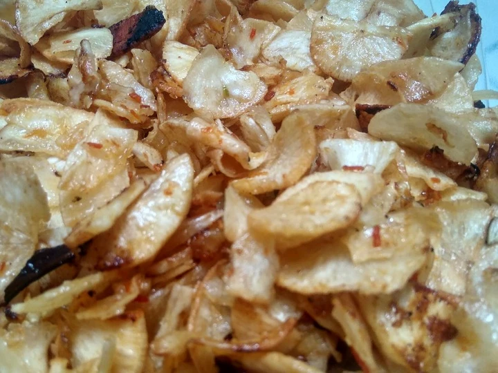 Langkah Gampang Membuat Resep Keripik singkong pedes nampol yang Lezat Sekali Anti Ribet, Bisa Manjain Lidah