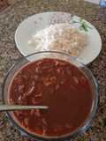 Sopa de frijoles con chicharrón