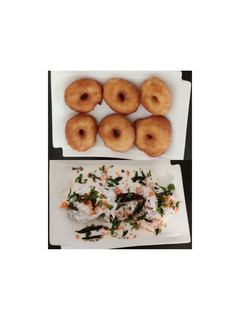 உளுந்து வடை & தயிர் வடை (urad dal vada & Curd vada) செய்முறை முக்கிய புகைப்படம்
