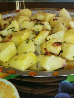 A picture of Fried potatoes.