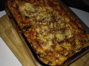 Una foto de lasagna de pescado