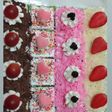 Kue bolu potong hias simpel