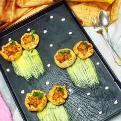 A picture of White sauce maggi mini galettes.