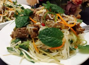 Hình của món Bún trộn bò xào.