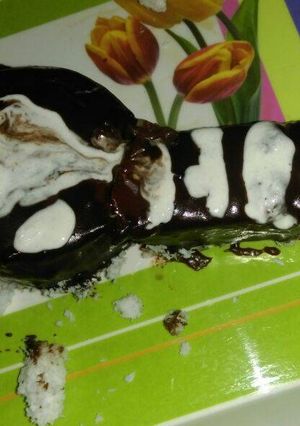 A picture of Marble Guitar Cake.
