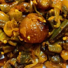 A picture of Masala okra (bhindi).