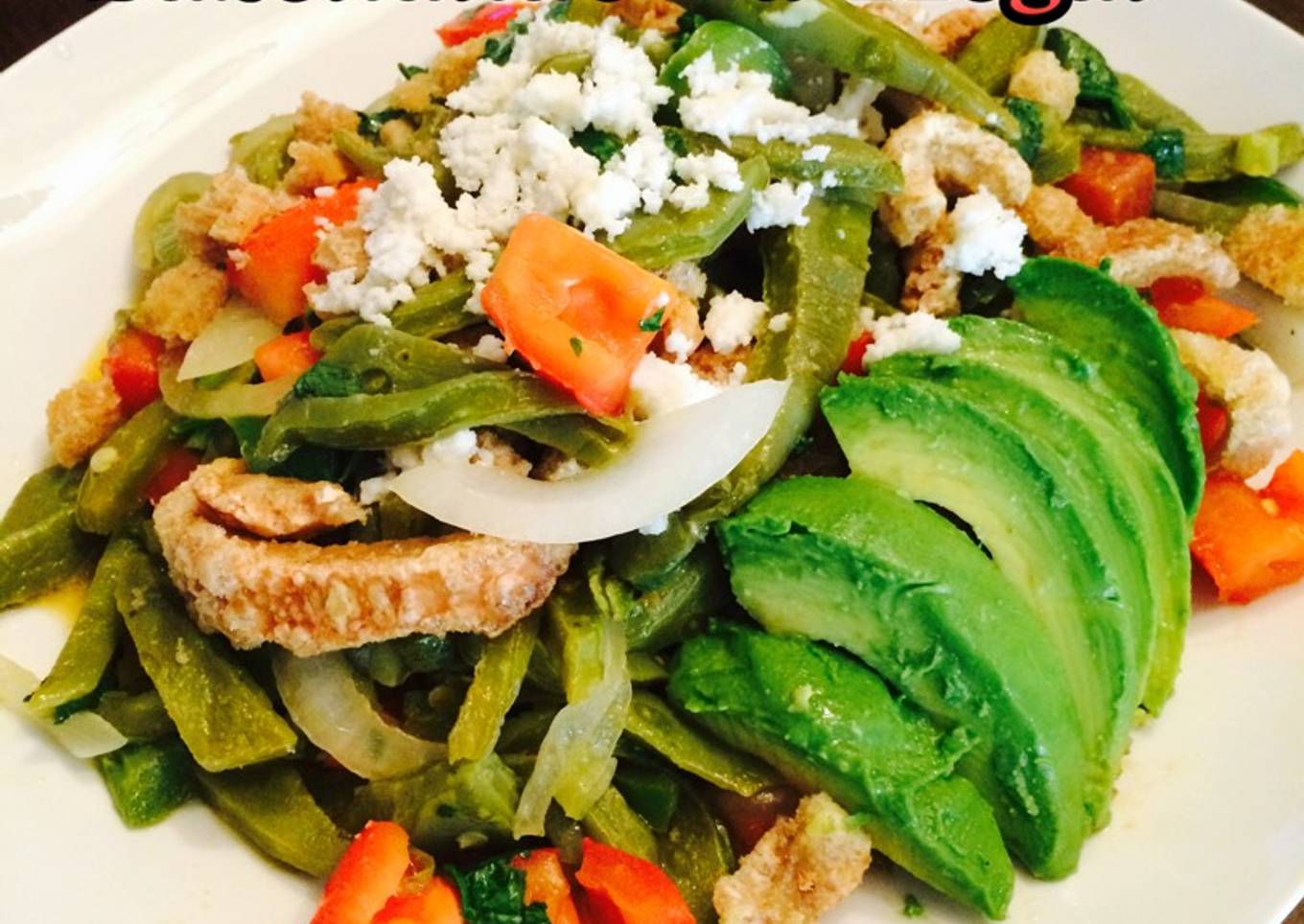 Nopales mexicanos con chicharron馃嚥馃嚱馃嚥馃嚱馃嚥馃嚱