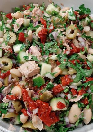 Toszkán tonhalas babsaláta recept fotója