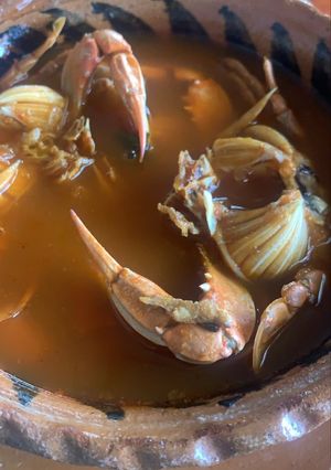 Una foto de Caldo de Mariscos