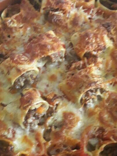 Una foto de Manicotti rellenos de carne