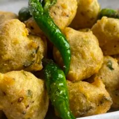 A picture of Moong Dal Pakora.