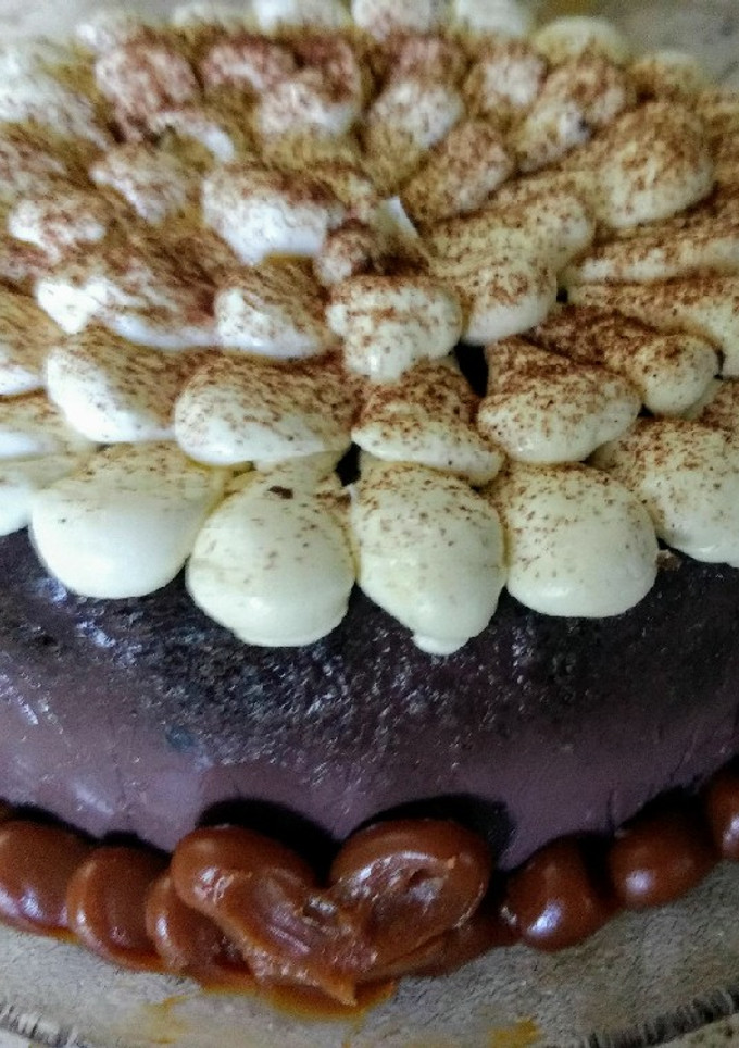 Una foto de Torta sin horno con flan!!!!