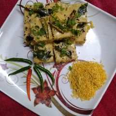 A picture of Khaman Dhokla.