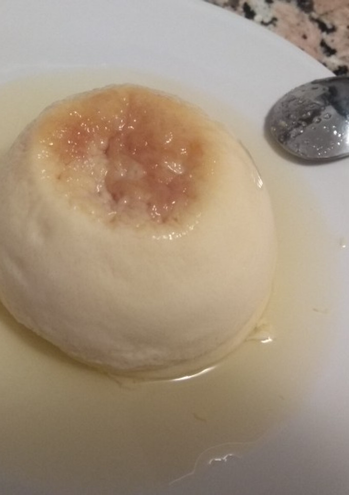 Una foto de Flan a la taza en microondas