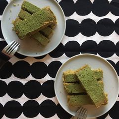 A picture of Matcha pound cake 🍵.