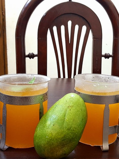 A picture of Mango iced tea🥭🥭😍😍.