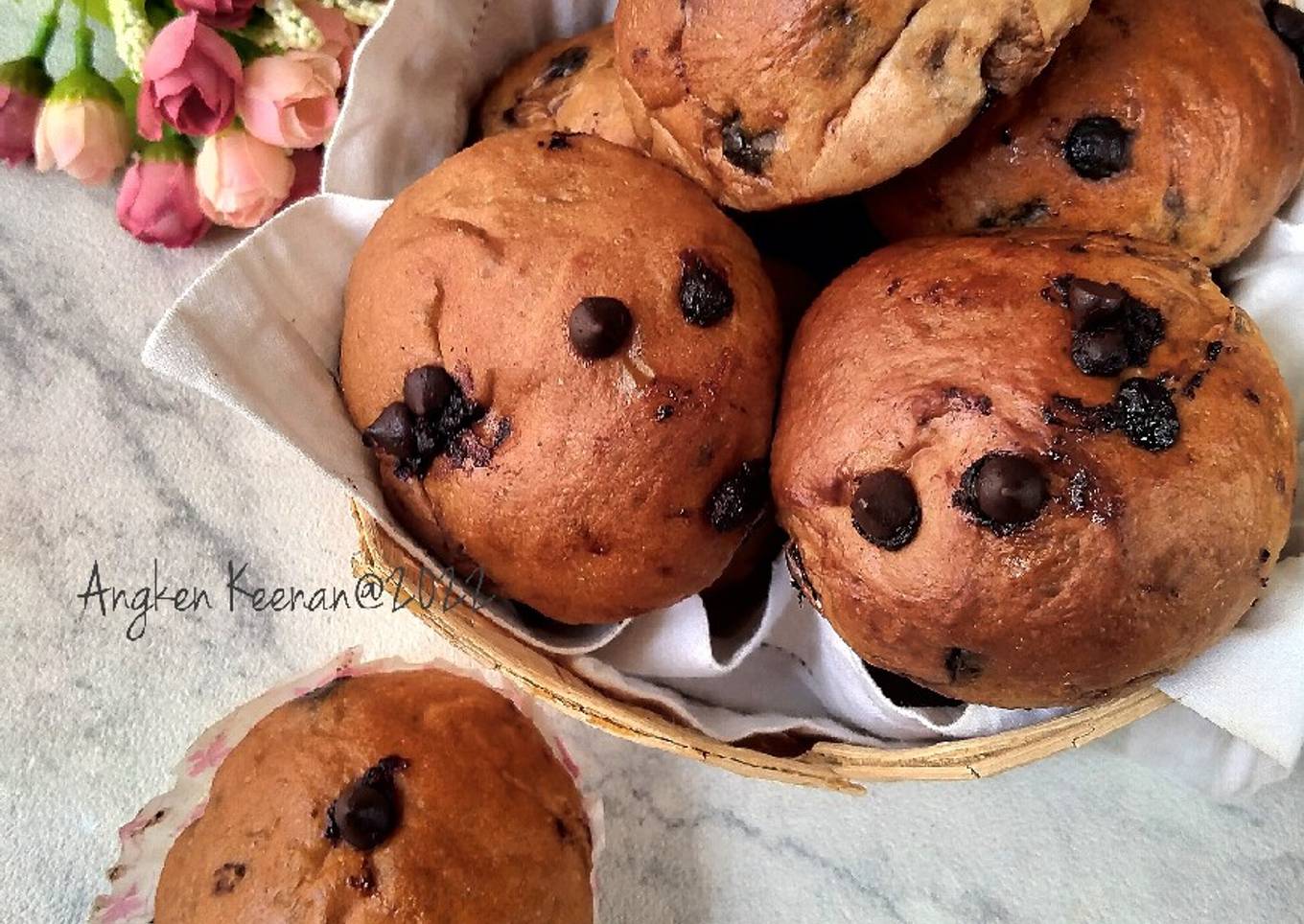 Langkah Mudah untuk Menyiapkan Pangoccioli - Italian Choco chip Soft
Buns Anti Gagal