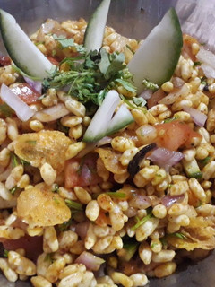 चटपटीत ओली कैरी भेळ (olya kairi bhel recipe in marathi) रेसिपी चे मुख्य फोटो