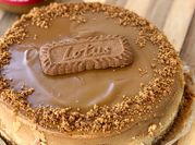 Una foto de tarta lotus sin lactosa
