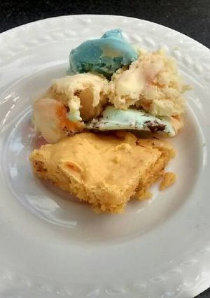 Una foto de Brownies de chocolate blanco y clight de naranja