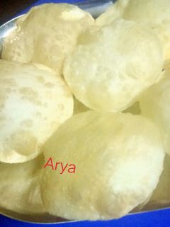 सूजी की पूरी (Suji ki puri recipe in hindi) रेसिपी मुख्य फोटो