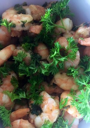 Una foto de Camarones 🍤 al ajillo