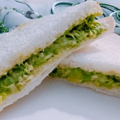 A picture of Flag themed sandwiches 🥪.