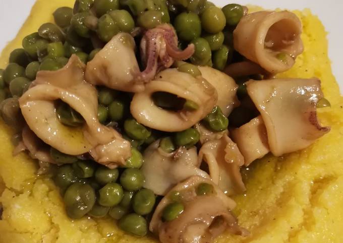 Come a Fai Veloce Seppioline e piselli in ciotola con polenta