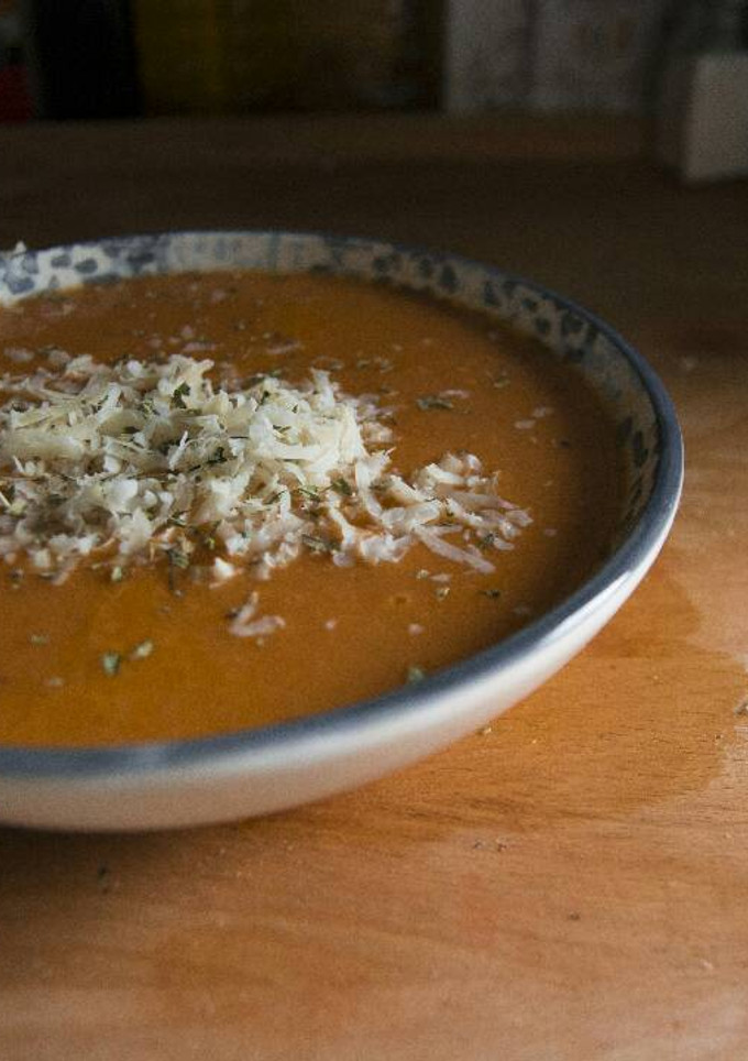 Una foto de Crema de pimientos asados