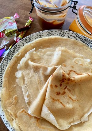 Une photo de ☆Crêpes à la pâte à tartiner aux Carambar©☆