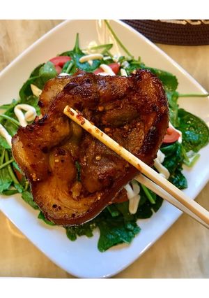 Hình của món Giò heo rút xương nướng sate 🌶.