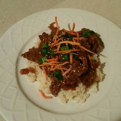 A picture of Crock pot Mongolian beef.