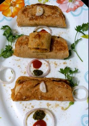 A picture of Bromellite Veggie Rolls.