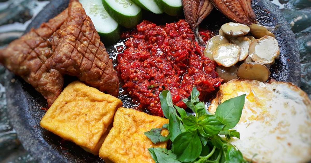 Resep Sambal Matah Terasi Daun Jeruk Oleh Merie Prayatna Mazrial Cookpad 9869