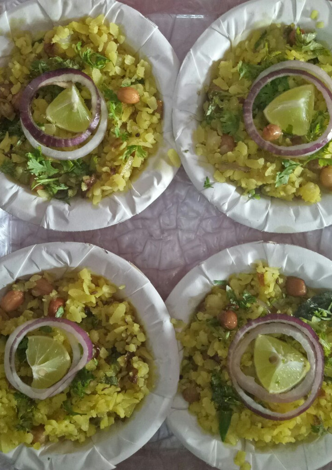 A picture of Onion Poha.